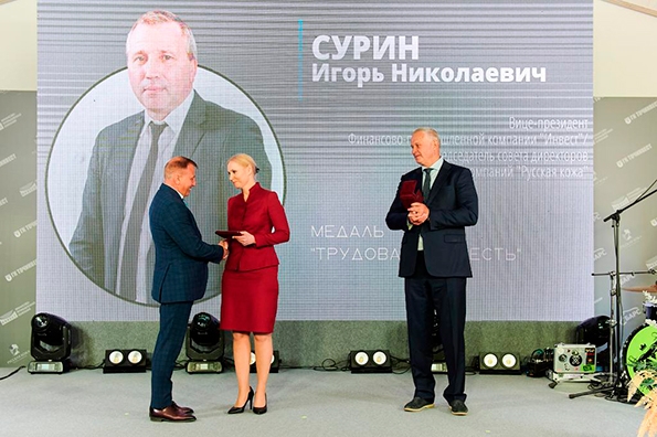 Российская делегация посетила выставку «Uzcharmexpo-2022»